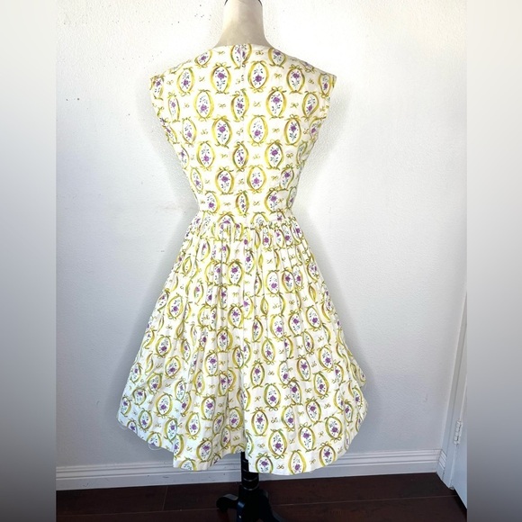 VINTAGE 1980s Fit & Flare Full A-Line Printed Floral Dress Back Zip Vtg 80s - Picture 3 of 11
